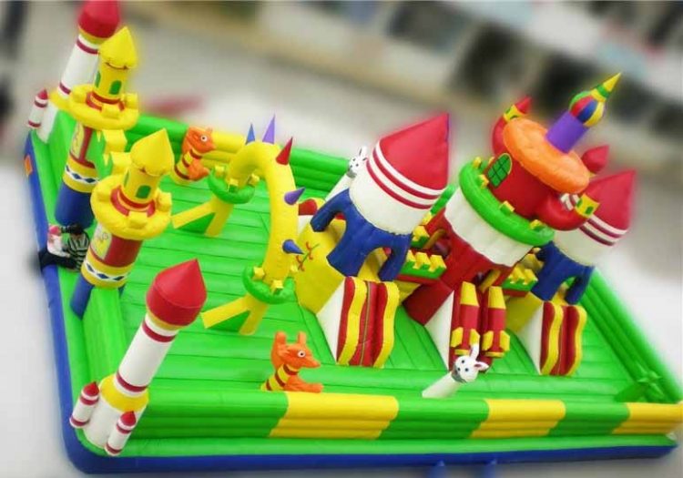 Rocket Theme Castle Inflatable Fun City